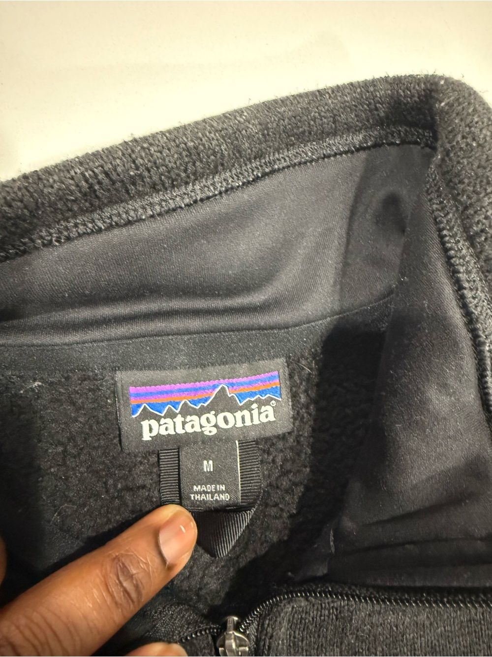 Patagonia Men's Charcoal Quarter-Zip Fleece Pullover-Medium - Picture 4 of 7